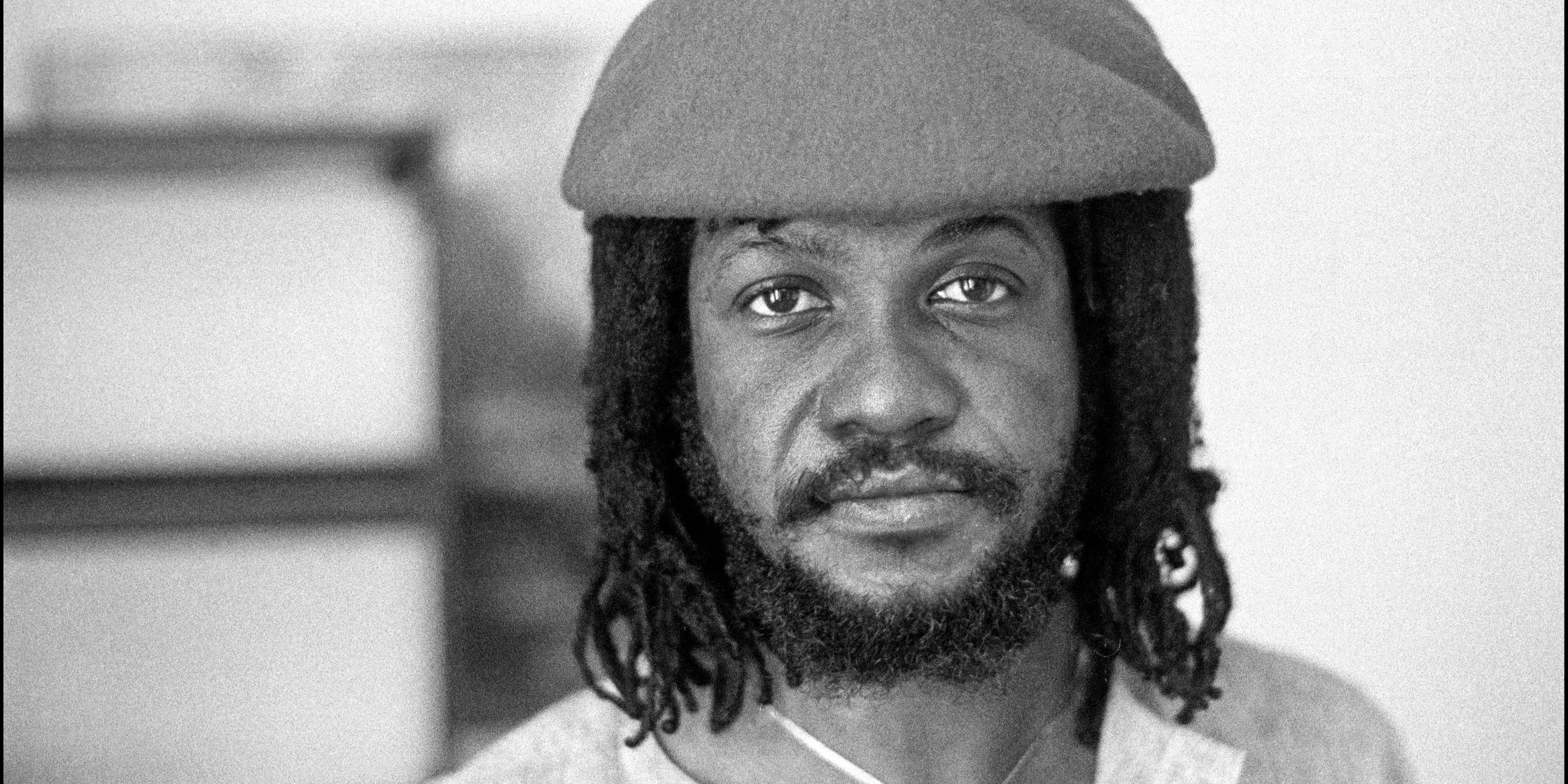 Moesgen Steps Fully Into Her Voice with the Raw, One-Take ‘Live Session 2025’